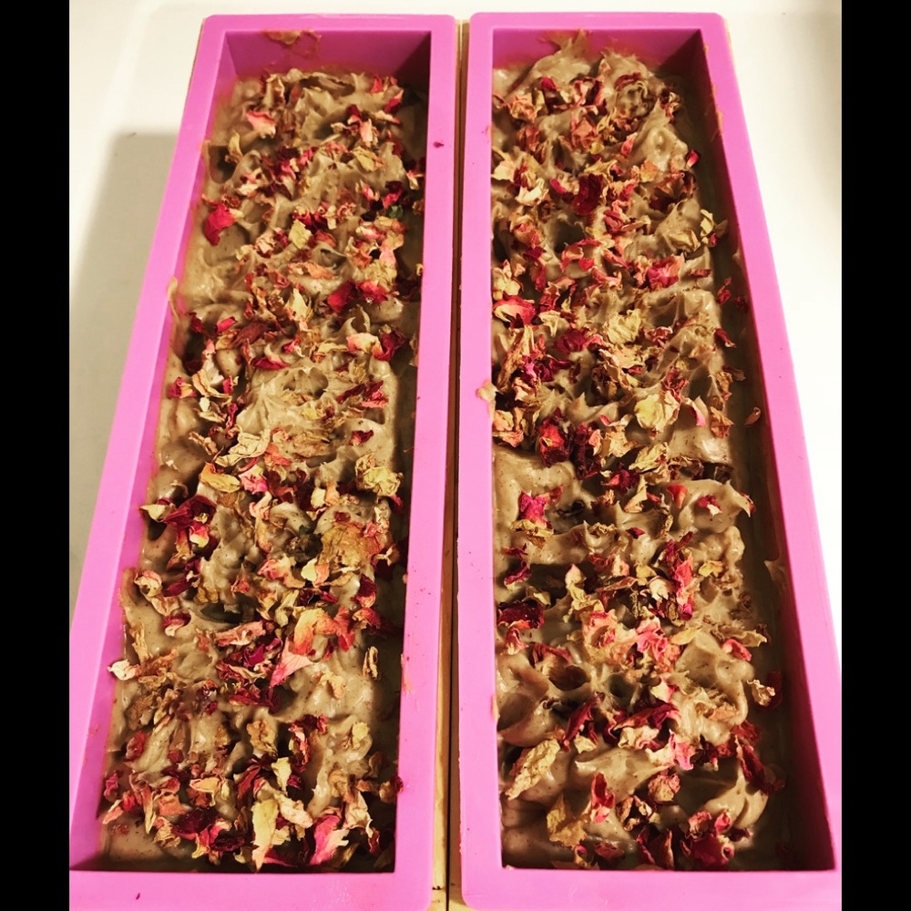 Valley of the Roses Soap - Picture 3 of 3